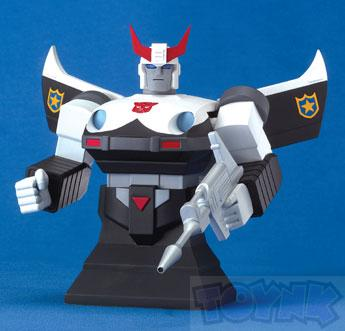 Illustration for article titled Vintage Transformers Kick New Transformers' Ass